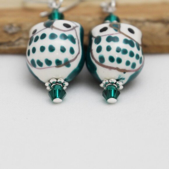 Emerald Green Hand Painted Owl Beaded Earrings - Handmade & Hypoallergenic - Picture 5 of 8